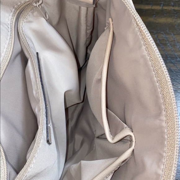 Crossbody purses - Picture 2 of 10